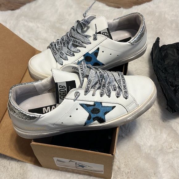 Rare Golden Goose May White with Silver Glitter & Blue Pony Hair Star - Picture 3 of 17